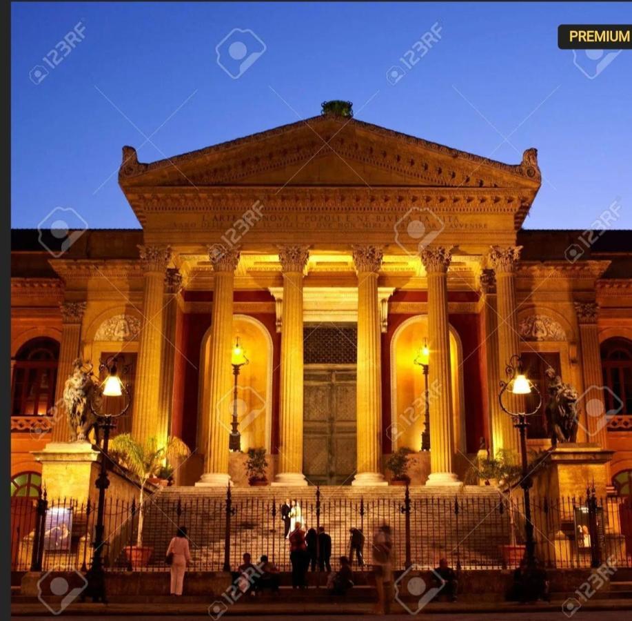 Apartment Piccola E Dimora Del Teatro Massimo Palermo